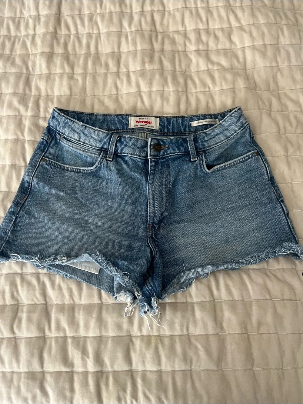 Wrangler MidRise Vintage Jean Shorts - Picture 1 of 3